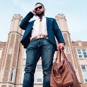 Meet your Posher, Alejandro